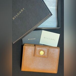 Bvlgari MADE IN ITALY 🇮🇹 Travel Bifold Wallet Original Box Paper Liner & C Card